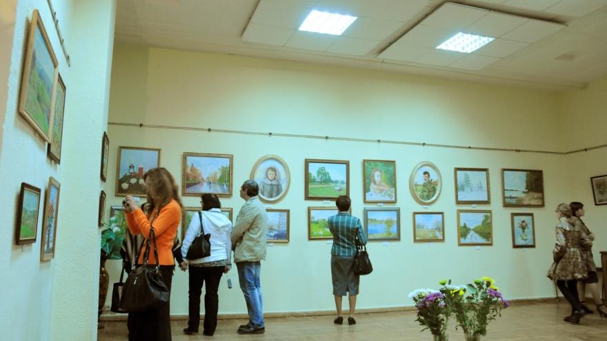 День города Людиново. Открытие выставки художественных работ «Как не любить мне эту землю!..»