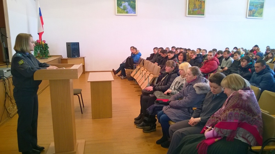Полицейские рассказали студентам ЛИТа об ответственности