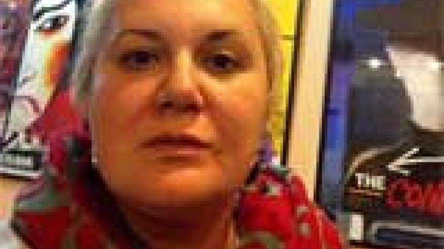 что меня поразило при знакомстве с документами в ходе создания сценария, это то, что в первый же день оккупации из маленького городка Людиново сотни людей перешли на сторону немцев. Это ж как лютовало НКВД, что столько людей добровольно решили противостоять большевистскому строю? Вот и главный палач Пронин мстит за репрессированного отца-священнослужителя. Его блистательно сыграли два актера: в молодости и в возрасте. Причем молодой актер Дмитрий Лабуш сыграл так, что невольно вызывал симпатию зрителя — даж