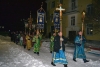 Несколько сотен человек искупалось на Крещение в Ломпади