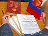 Мочившийся на улице хулиган избил полицейского