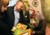 «Водолей» вручил цветы женщинам-ветеранам войны